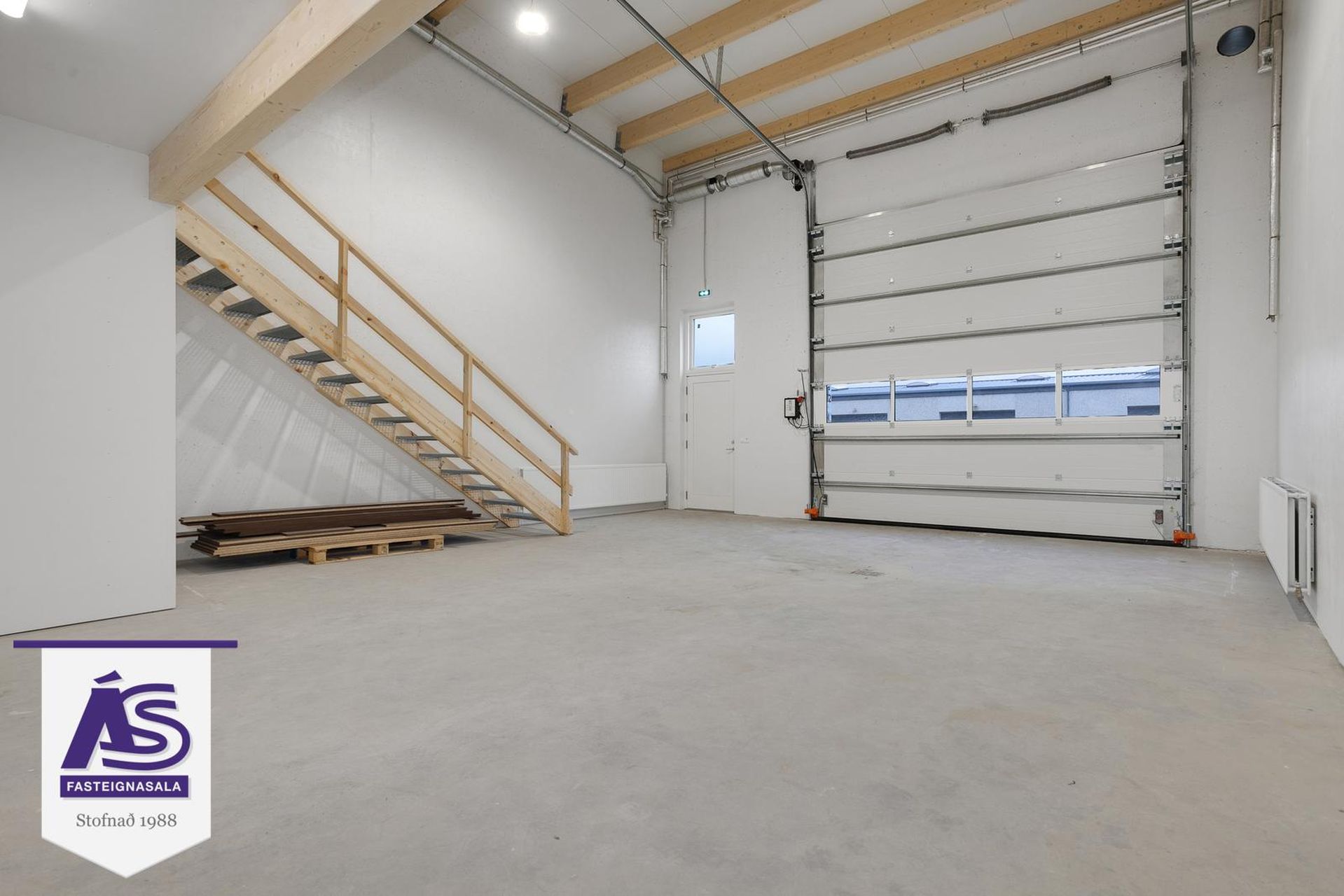 Fjölbýlishús - Straumhella 8 bil 109, kr