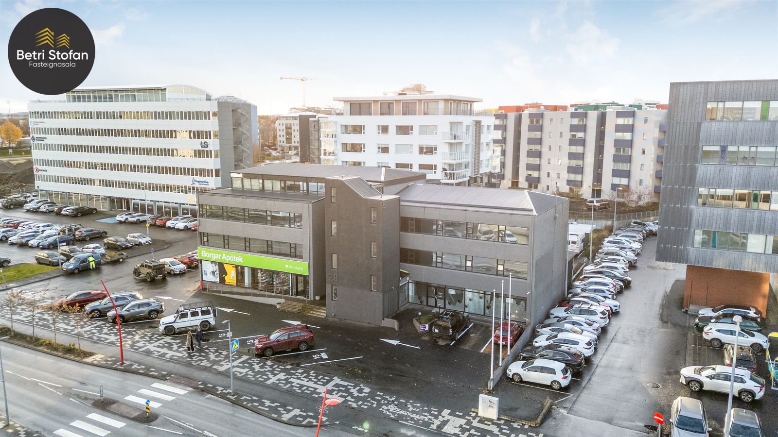 3-Zimmer-Wohnung, 256 m²