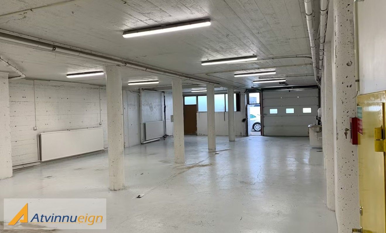 Plac, 192 m²