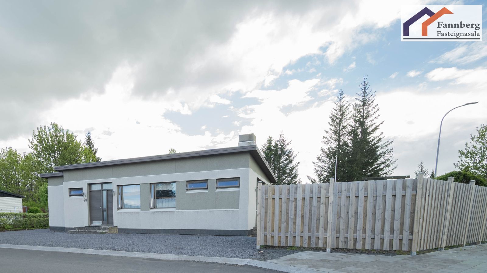 Fjölbýlishús - Stóragerði 29