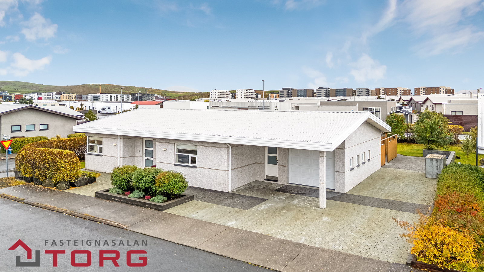 Pis de 4 habitacions, 208 m²